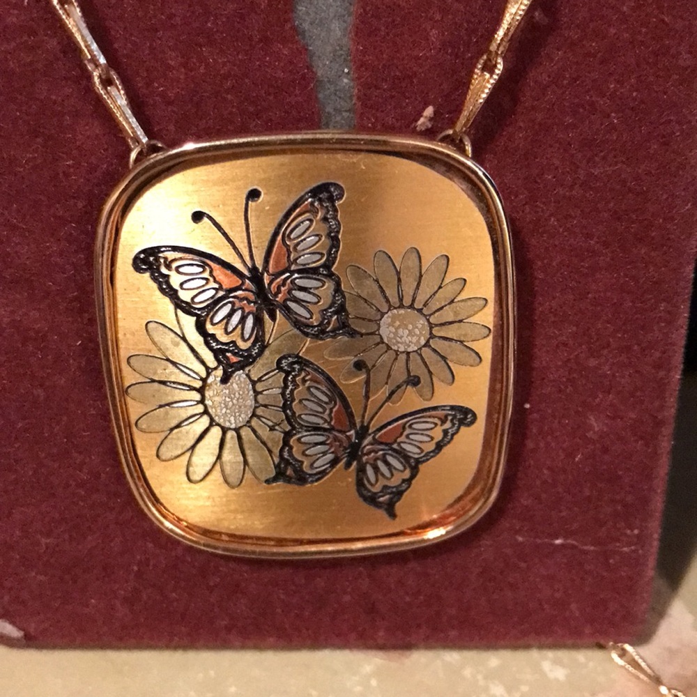 Vintage Reed & Barton Damascene butterfly pendant necklace - Picture 5 of 11